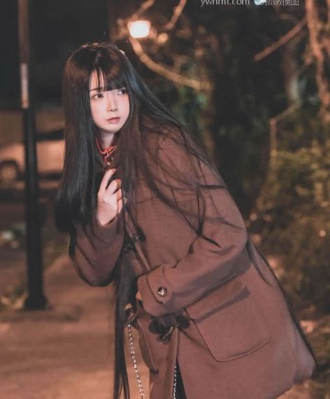 轻佻黑寡妇在线观看